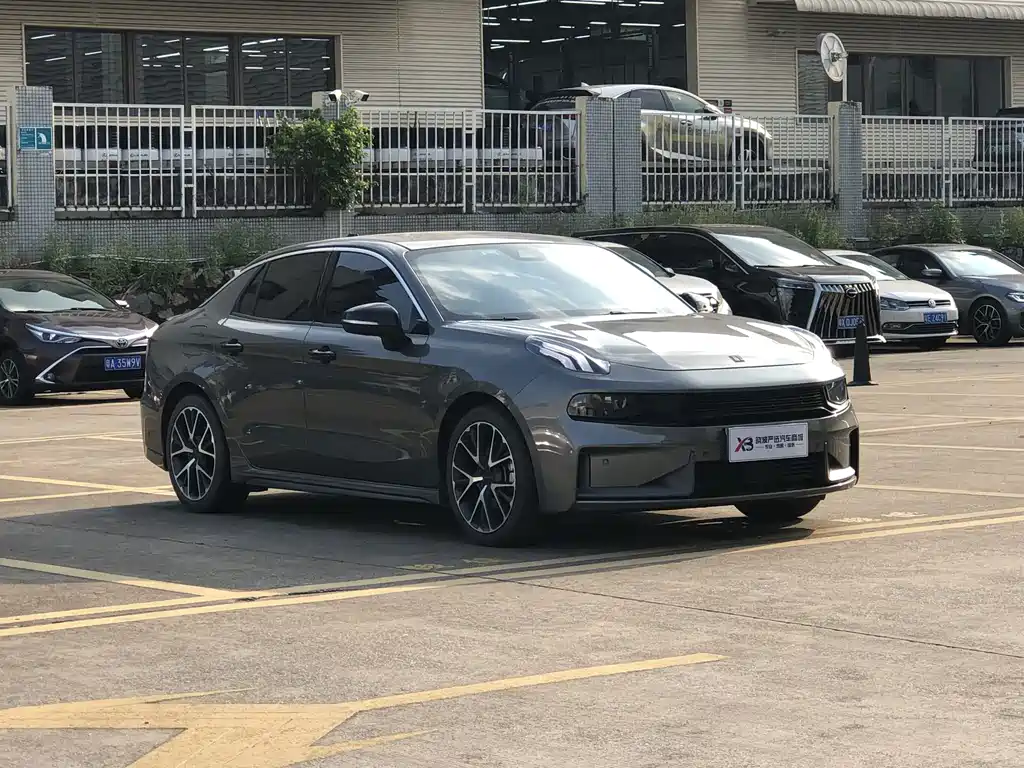 Lynk & Co 03 — миниатюра 3