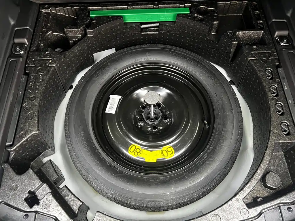 Land Rover Discovery Sport — миниатюра 27