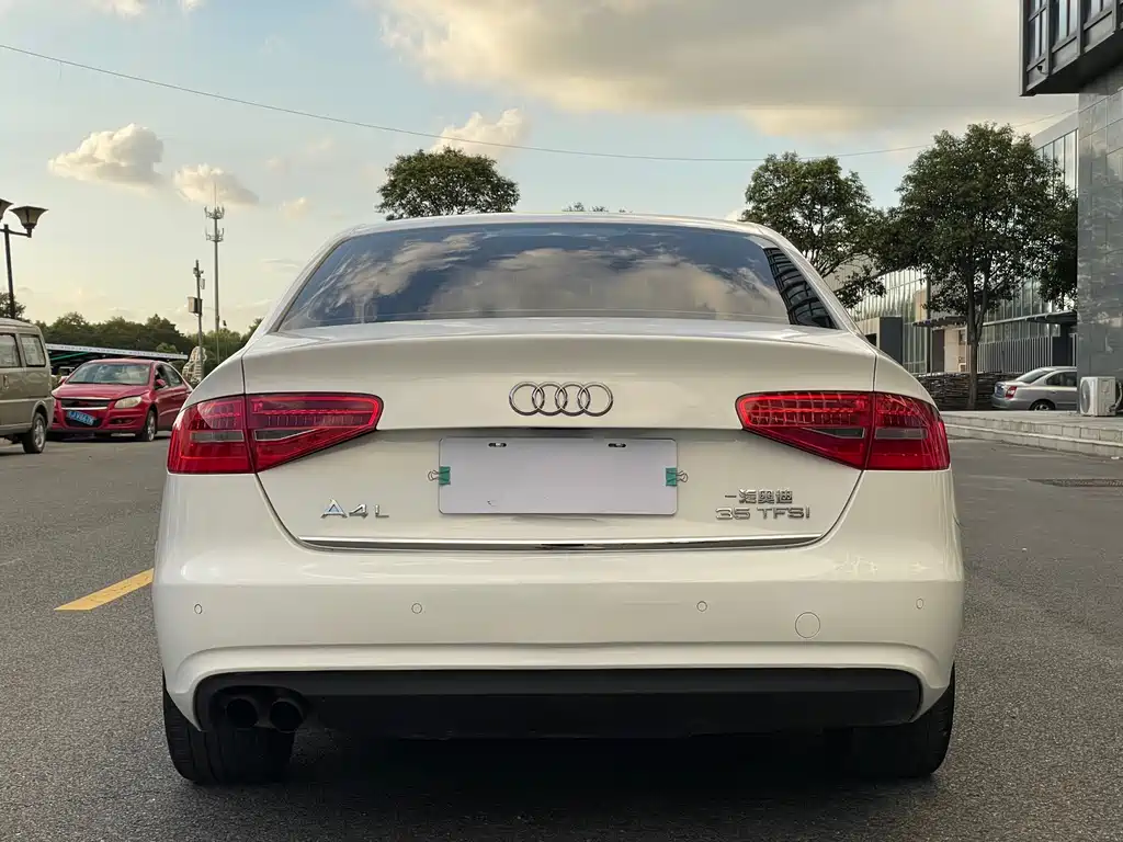 Audi A4L — миниатюра 16