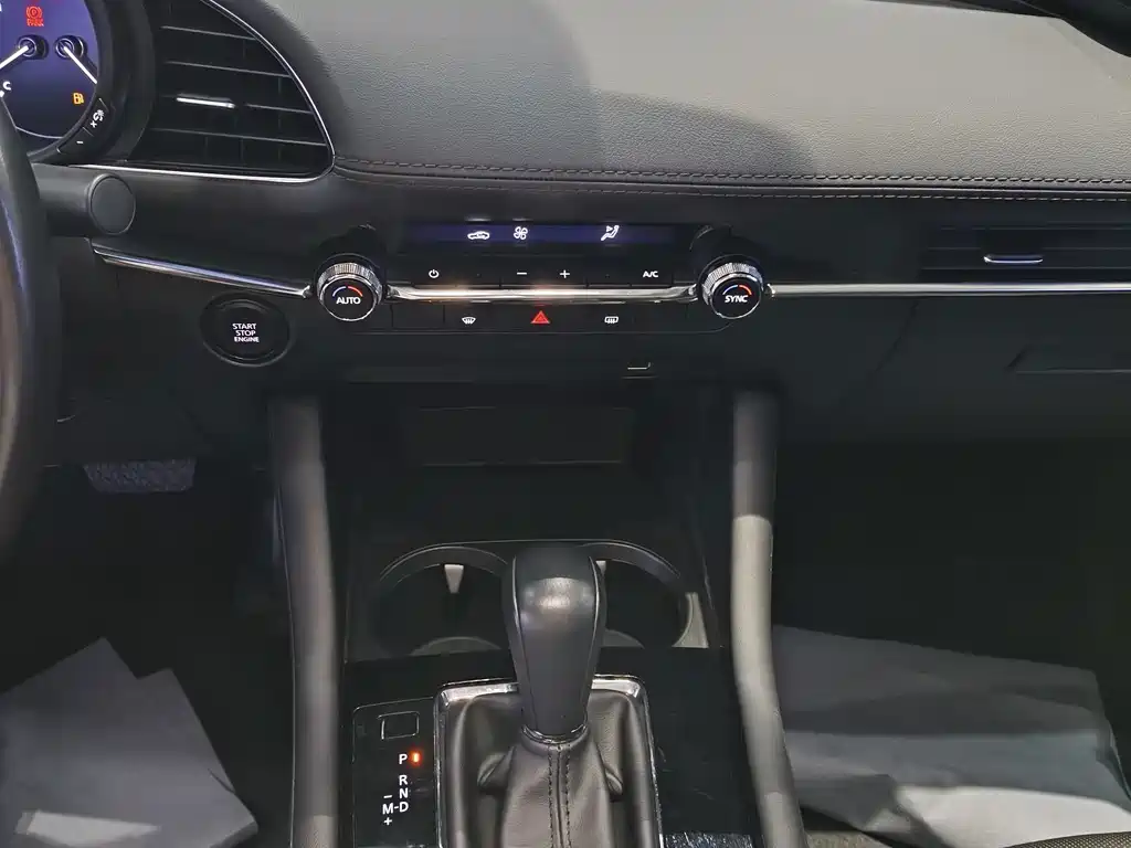 Mazda 3 Axela — миниатюра 6