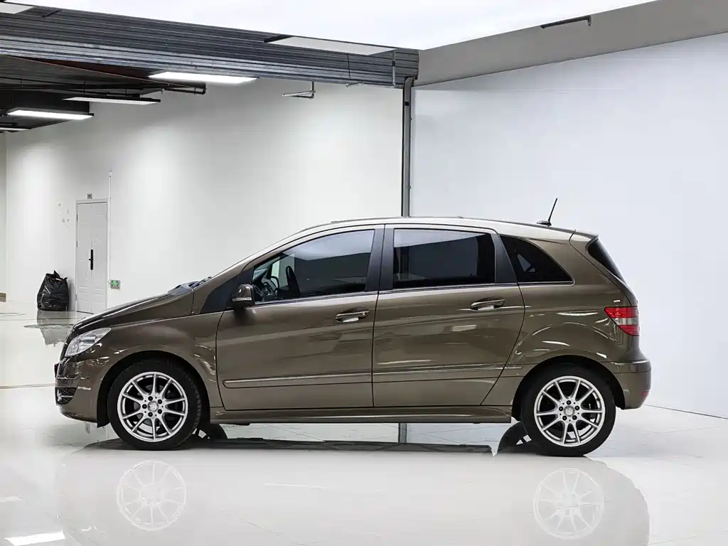 Mercedes-Benz B-Class — миниатюра 4