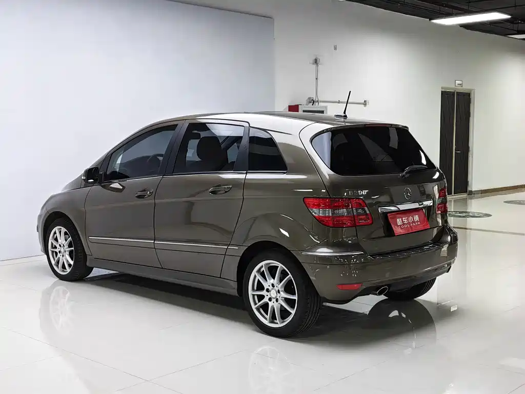 Mercedes-Benz B-Class — миниатюра 7