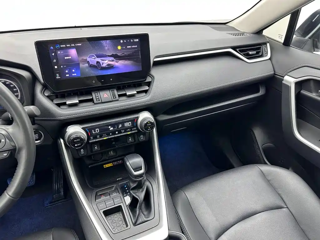 Toyota RAV4 — миниатюра 13