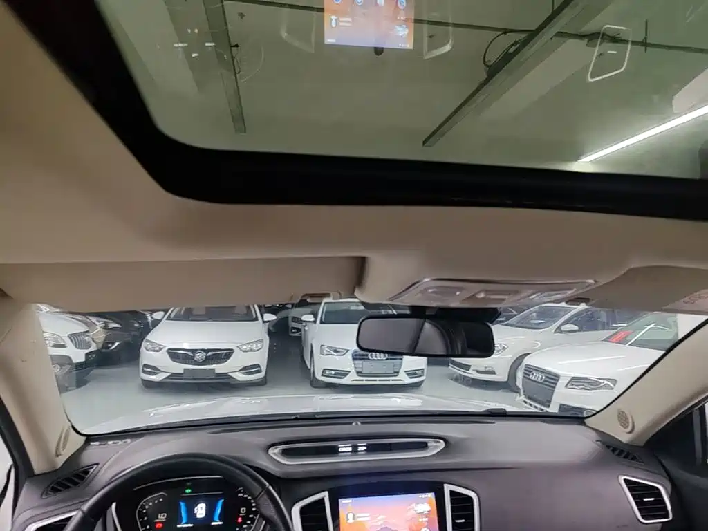 Geely Vision X6 — миниатюра 18