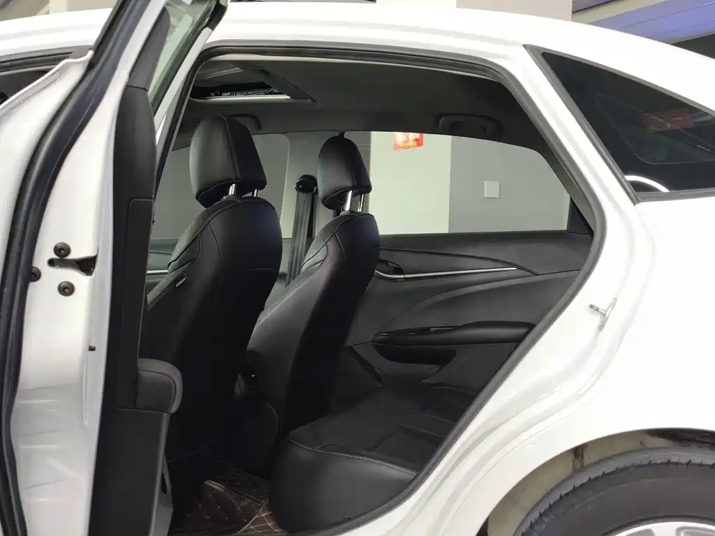 Buick Excelle — миниатюра 11