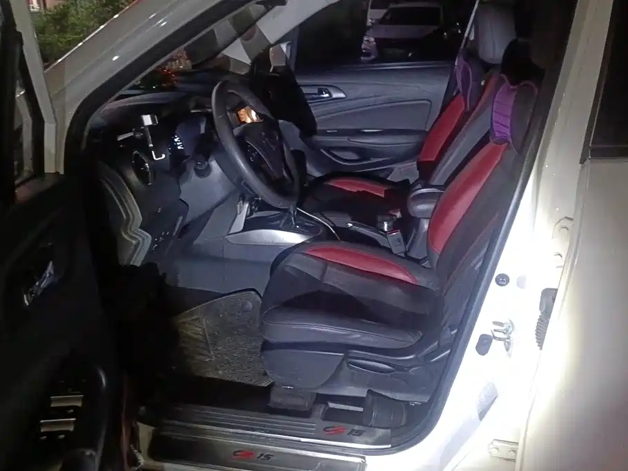 Changan CS15 — миниатюра 9