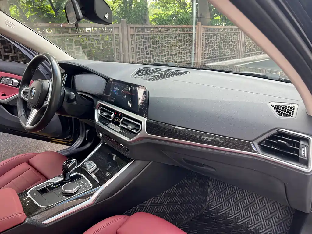 BMW 3 Series — миниатюра 11