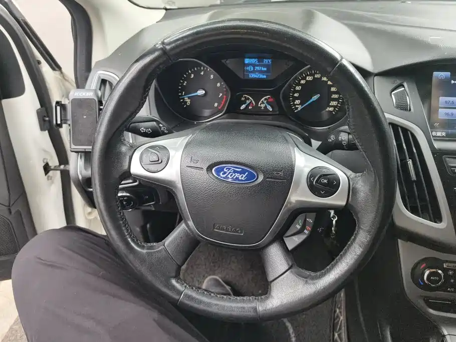 Ford Focus — миниатюра 15