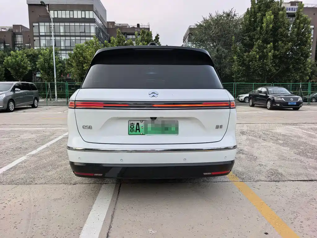 NIO ES8 — миниатюра 9