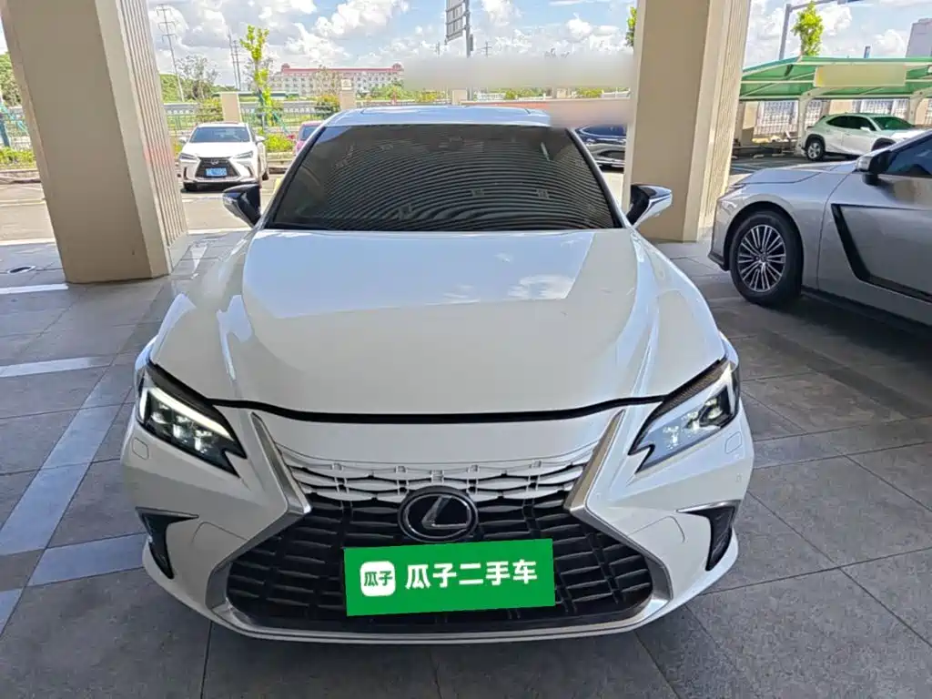 Lexus ES — миниатюра 3