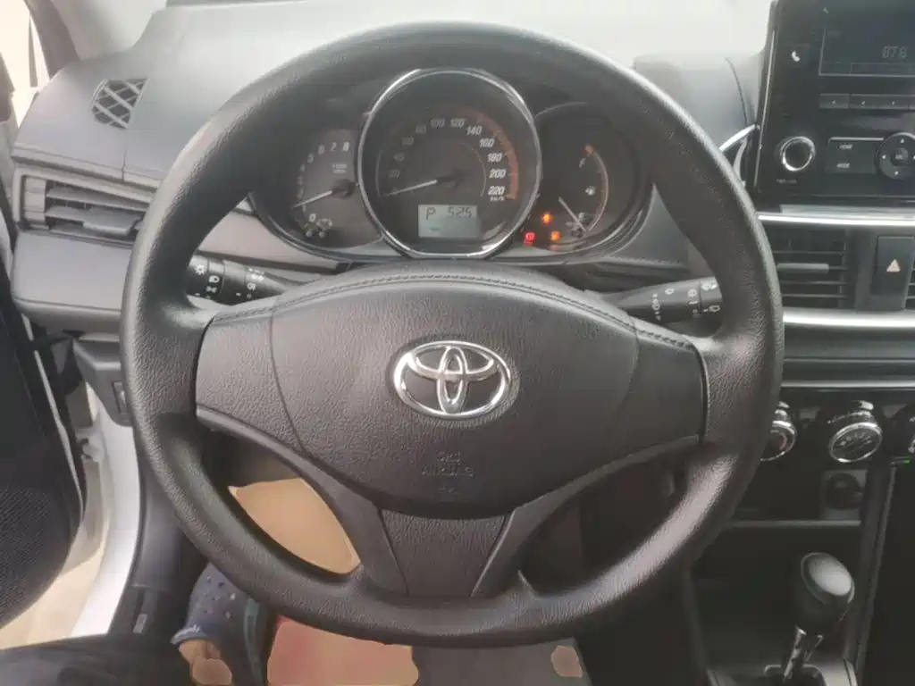 Toyota Yaris L — миниатюра 11