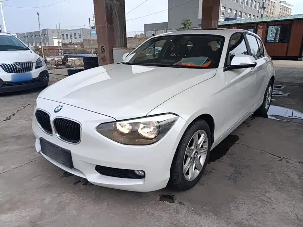 BMW 1 Series (Import) — миниатюра 2