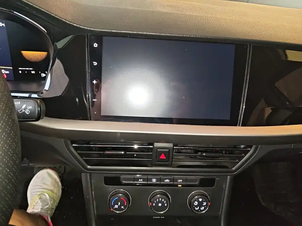 Volkswagen Lavida — миниатюра 13