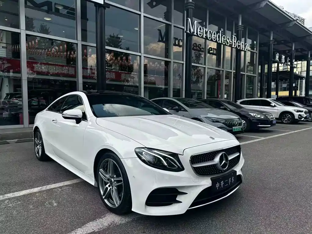 Mercedes-Benz E-Class (Import) — миниатюра 3