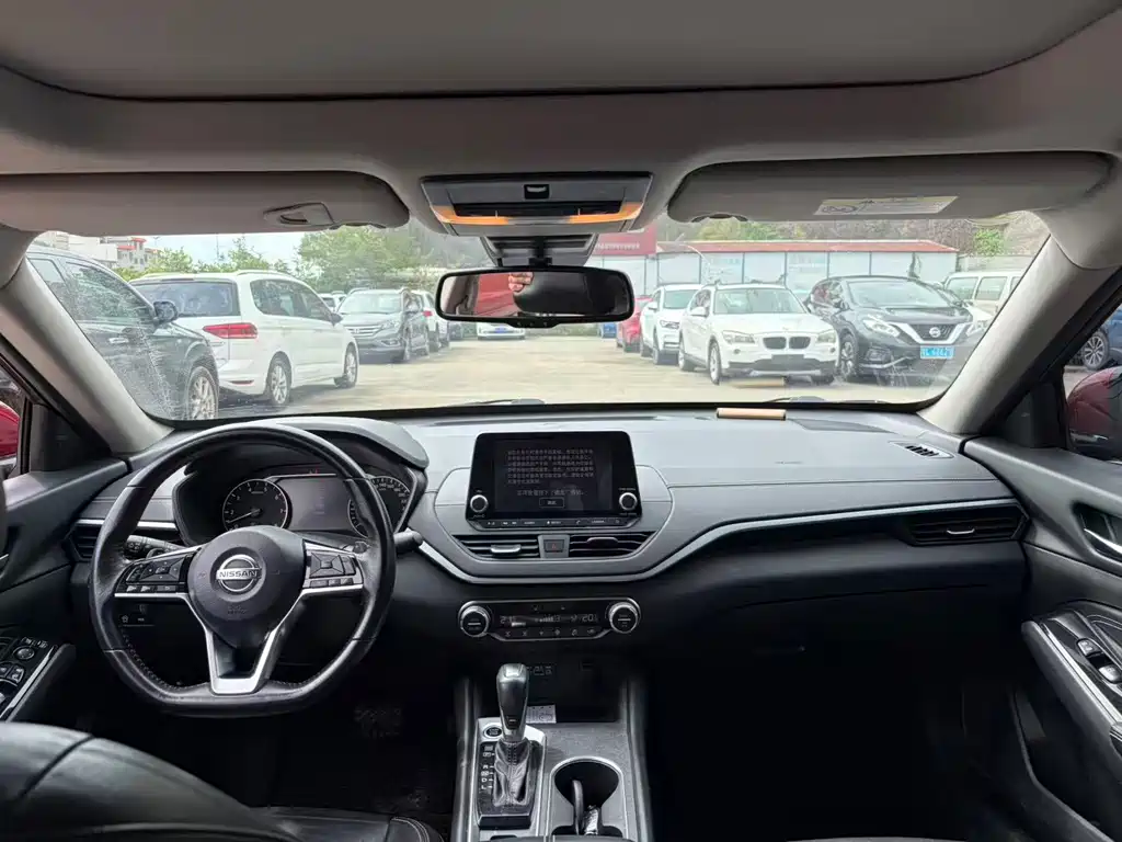 Nissan Teana — миниатюра 5
