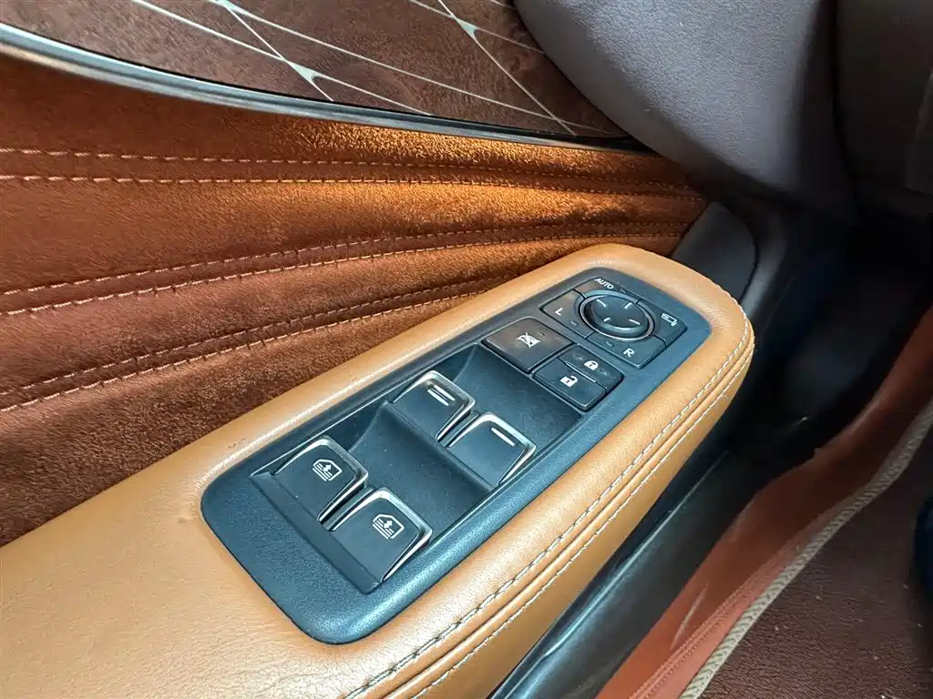 Lexus LS — фотографии объявления, Фото 16