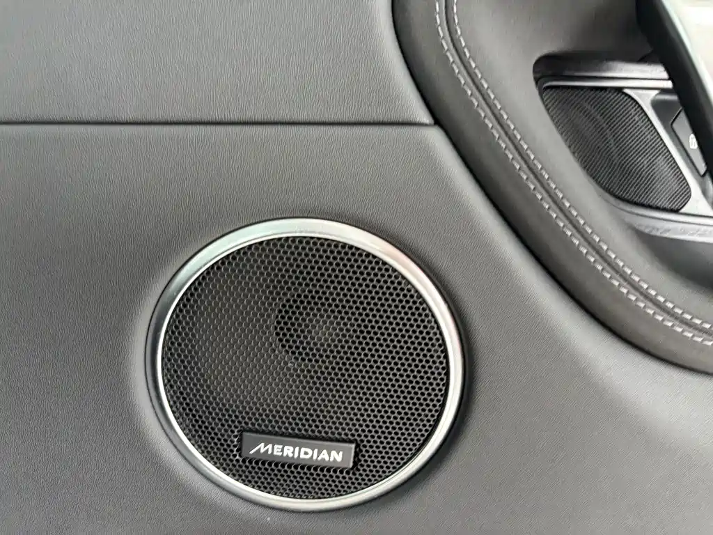 Land Rover Discovery Sport — миниатюра 25