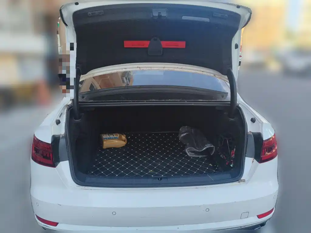 Audi A4L — миниатюра 20