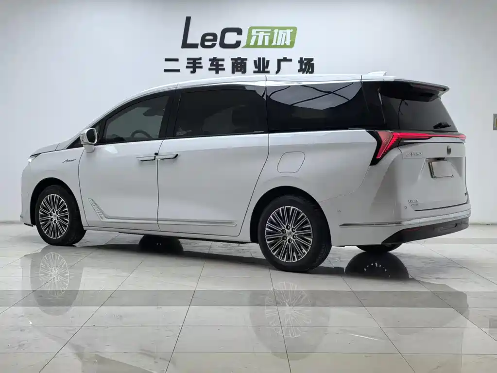 BUICK GL8 NEW ENERGY