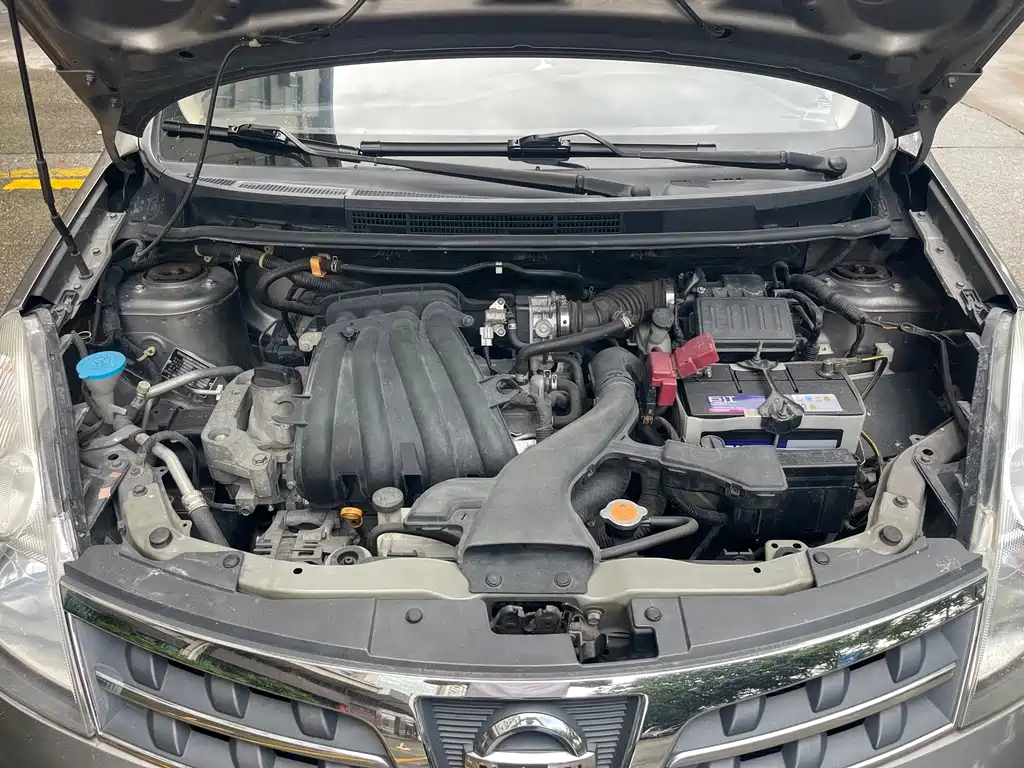 Nissan Livina — миниатюра 8