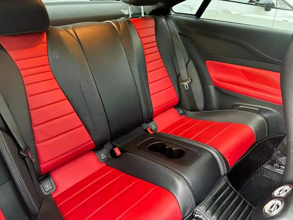 Mercedes-Benz E-Class (Import) — миниатюра 16