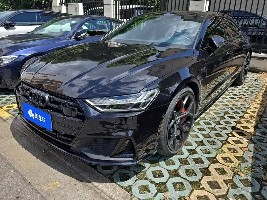奥迪A7L 2023款 55 TFSI quattro S-line 黑武士版 2024