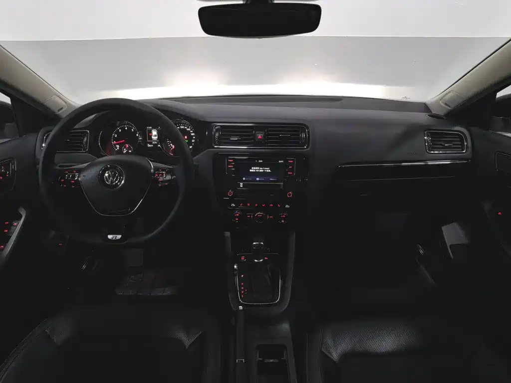 Volkswagen Sagitar — миниатюра 5