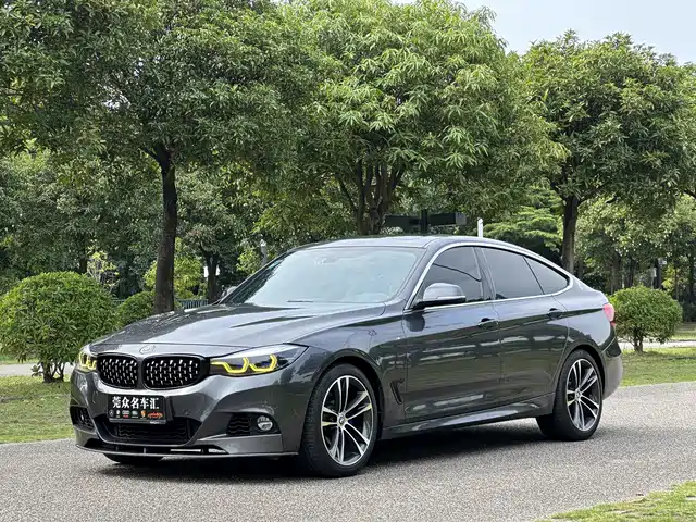 BMW 3-Series GT 2018 330i x Drive MSport — фото 1