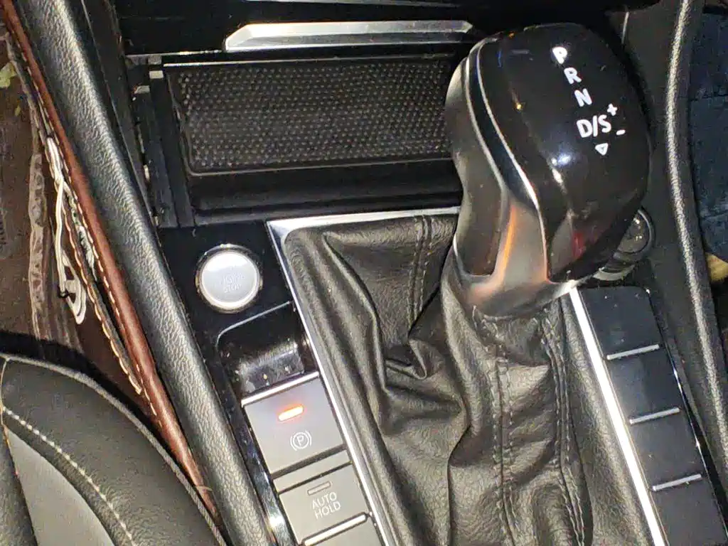 Volkswagen Sagitar — миниатюра 15