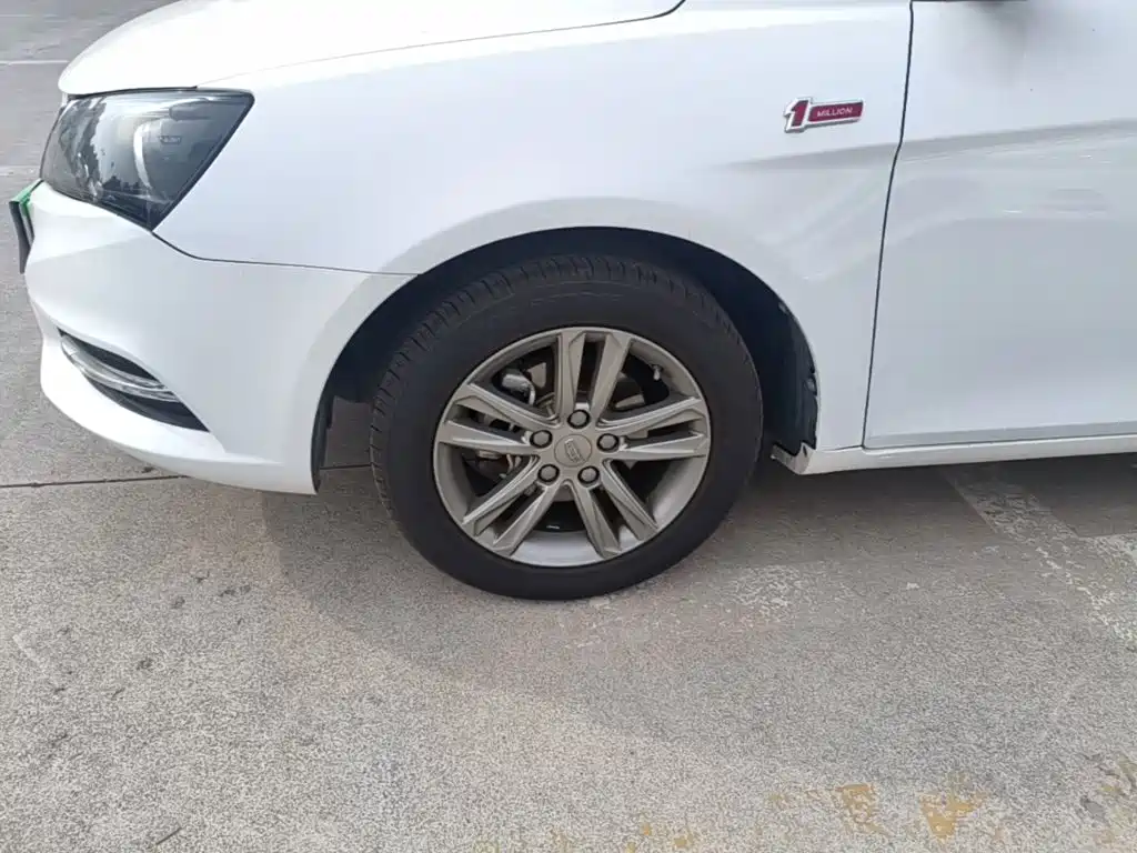 Geely Emgrand — миниатюра 23