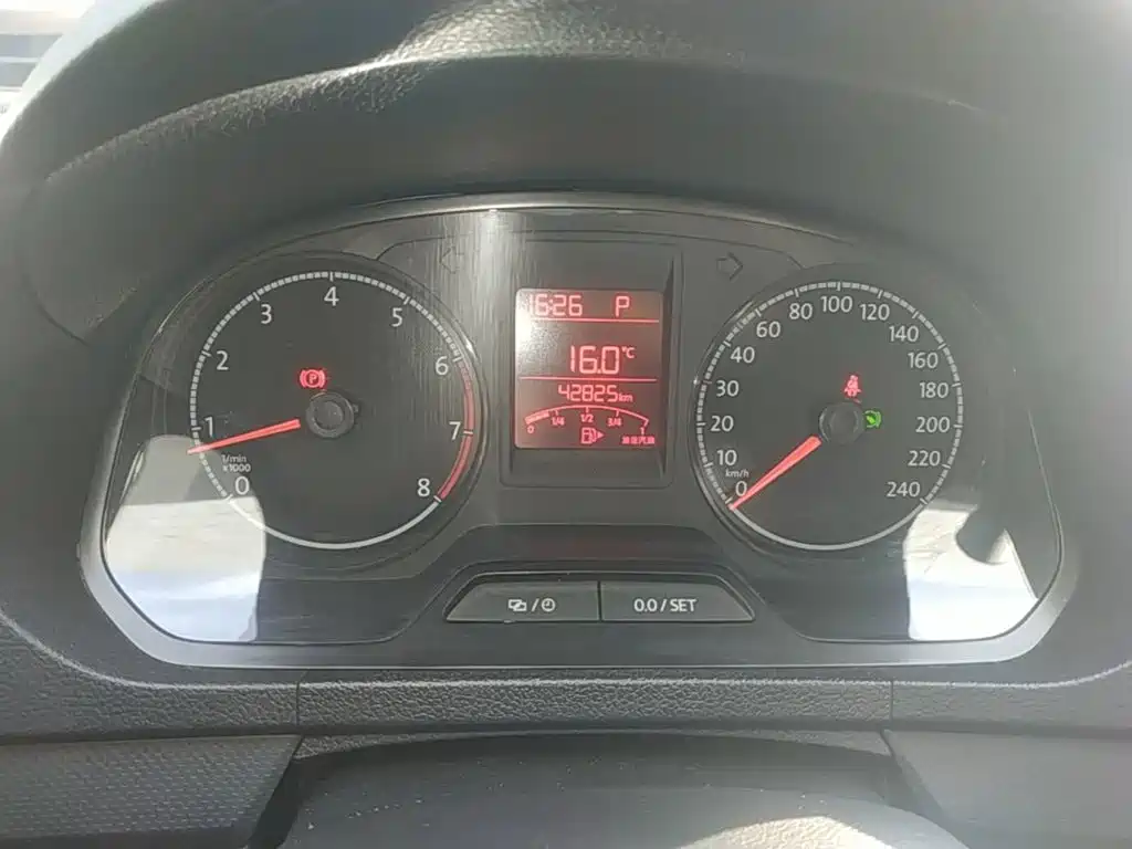 Volkswagen Jetta — миниатюра 12