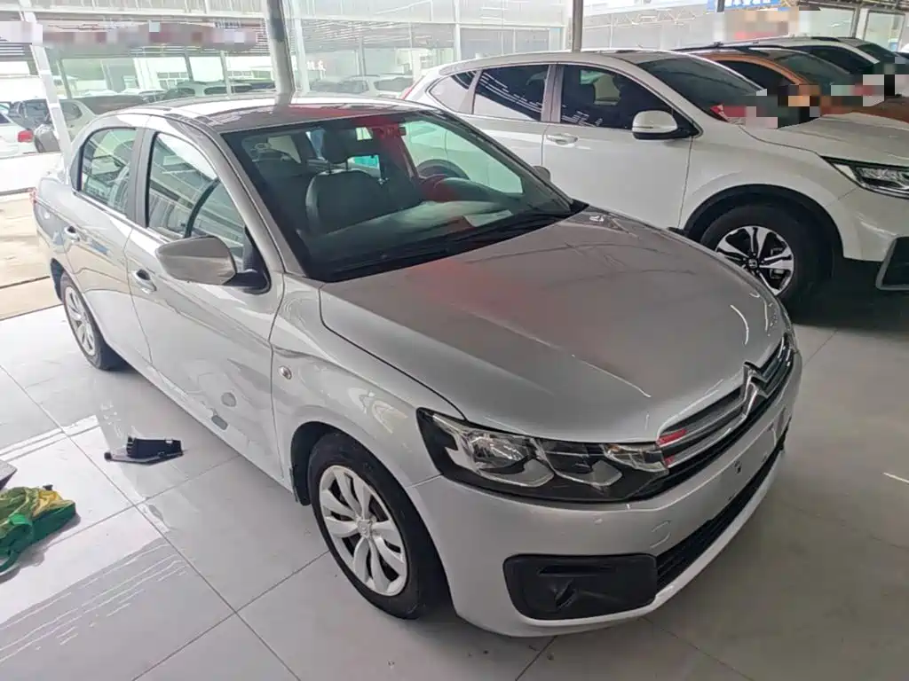 Citroen Elysee — миниатюра 4