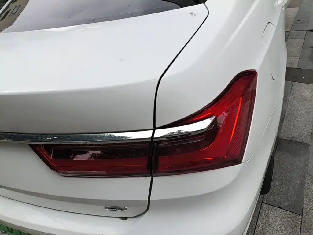 BYD Qin NEV — миниатюра 8