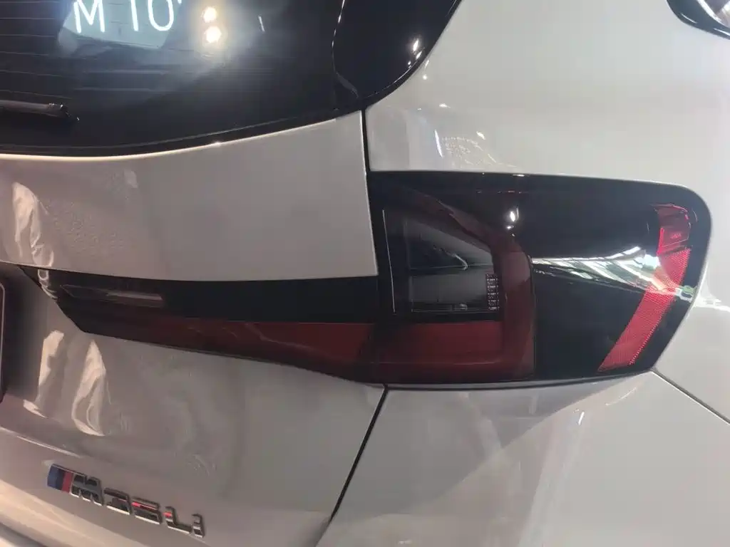 BMW X1 M35Li — миниатюра 15