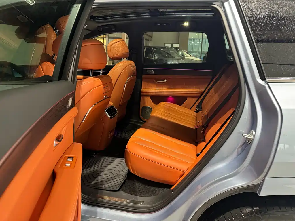 AITO ASK THE WORLD M7