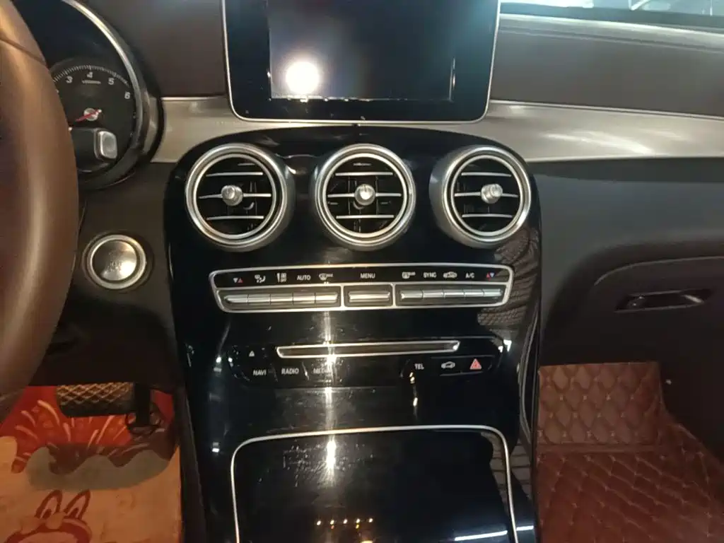 Mercedes-Benz GLC — миниатюра 13