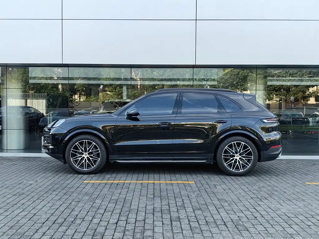 Porsche Cayenne — миниатюра 2