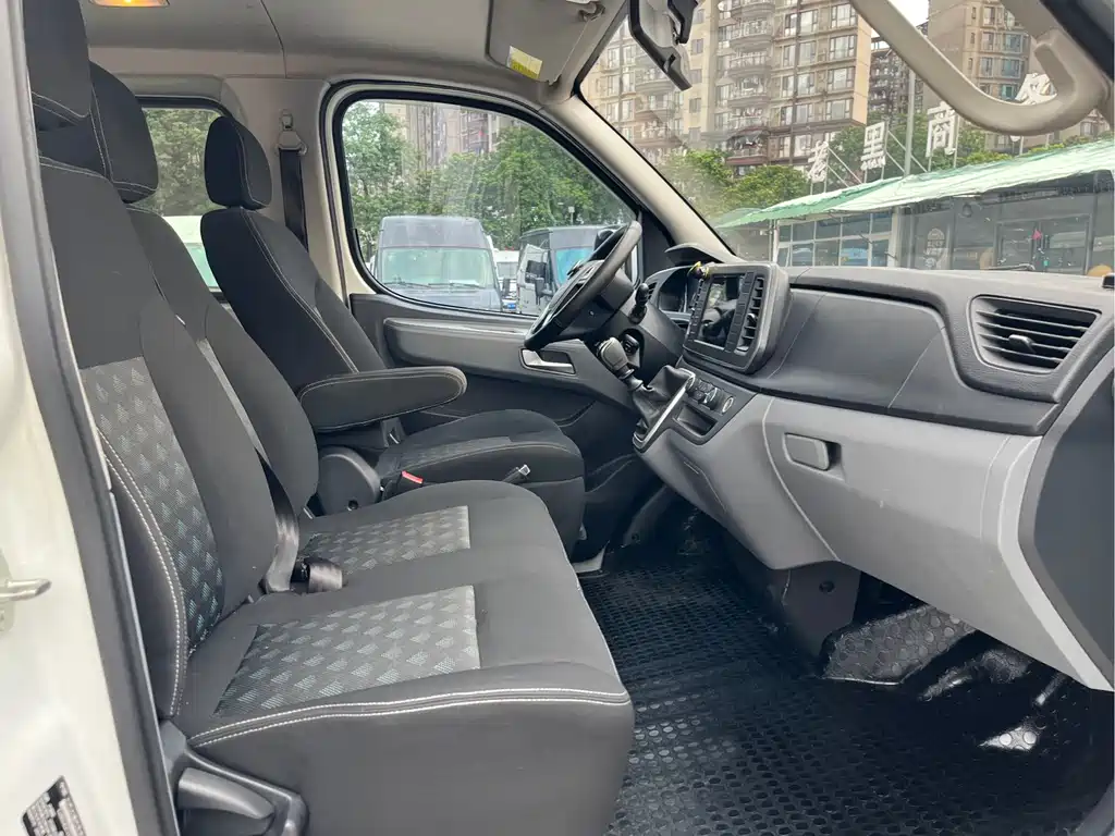 MAXUS V80 — миниатюра 9
