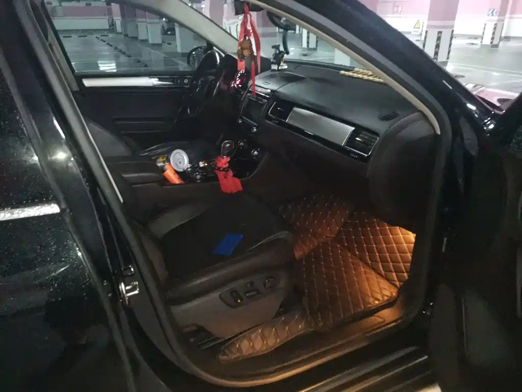 Volkswagen Touareg — миниатюра 20