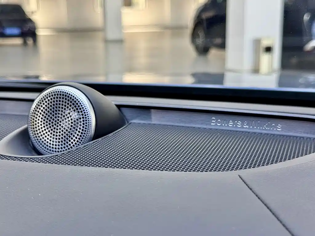 Volvo S90 PHEV — миниатюра 3