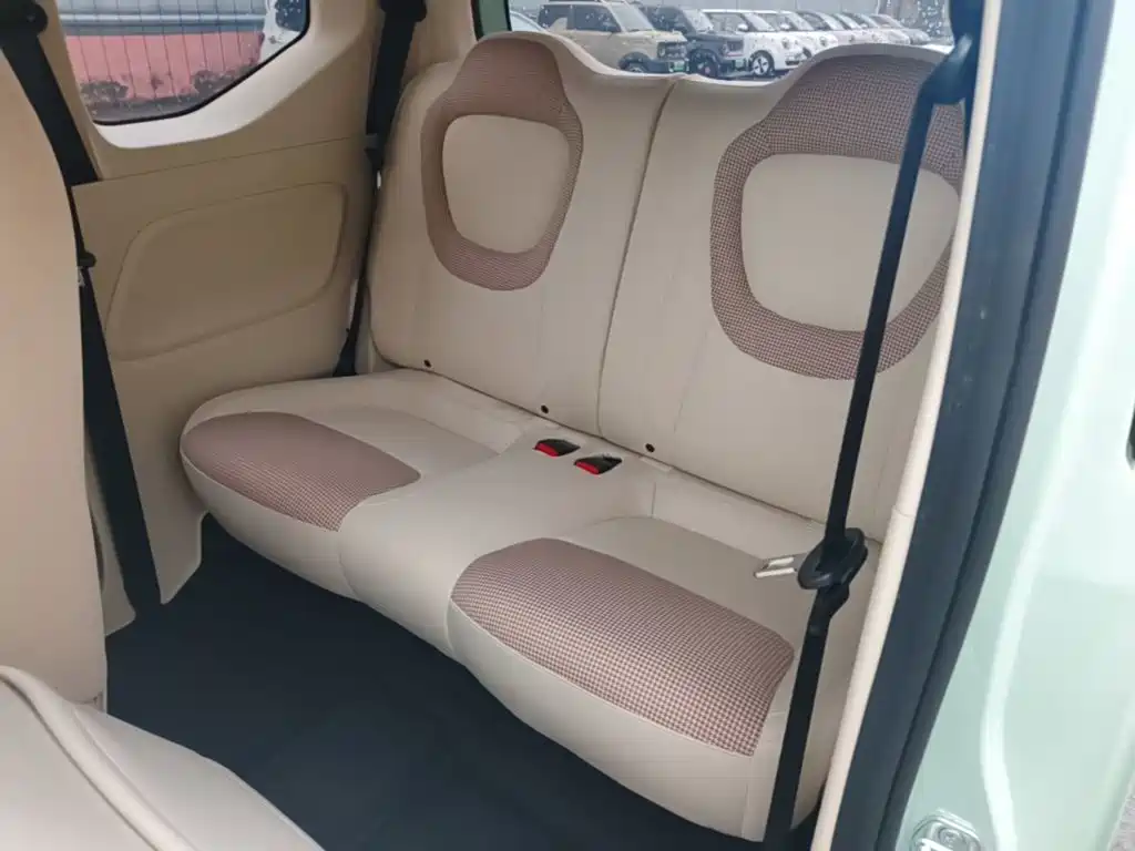 Wuling MINIEV — миниатюра 17