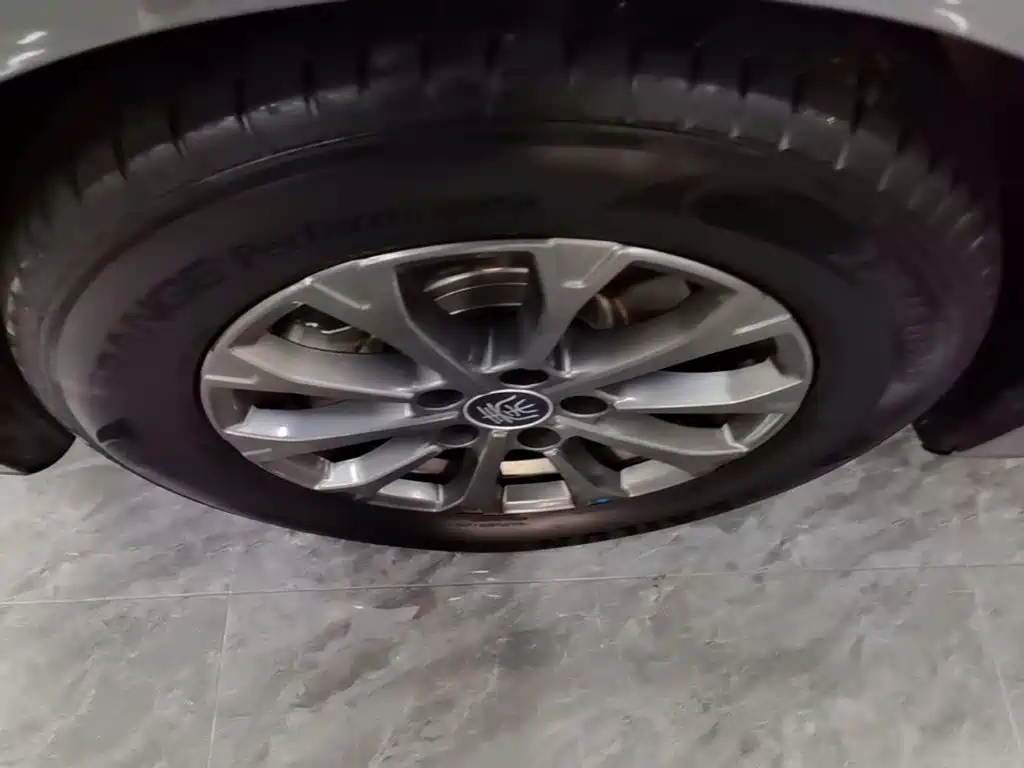 BYD Qin L — миниатюра 23