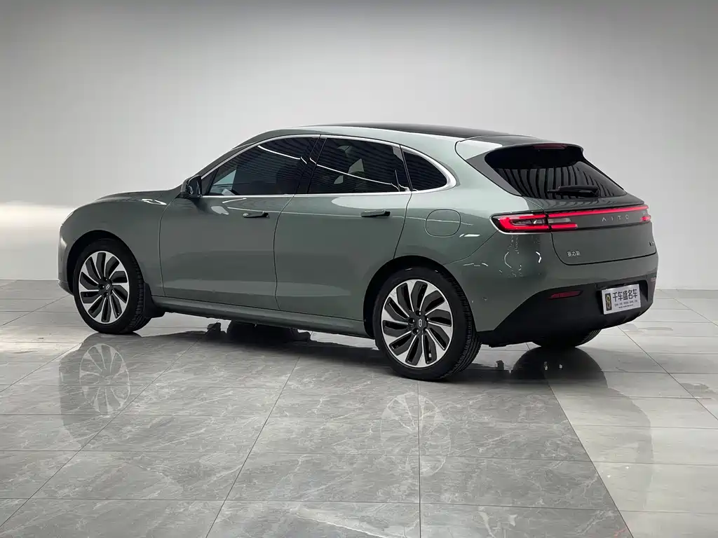 HONGMENG ZHIXING ASK THE WORLD M5