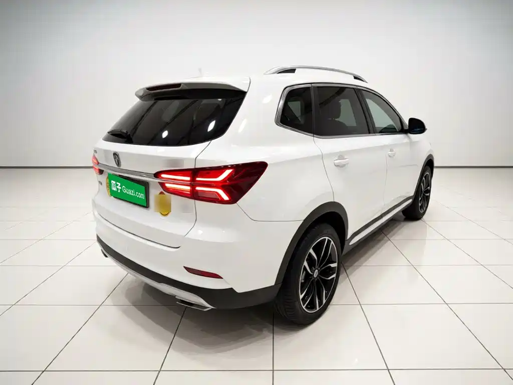 Roewe RX5 — миниатюра 6