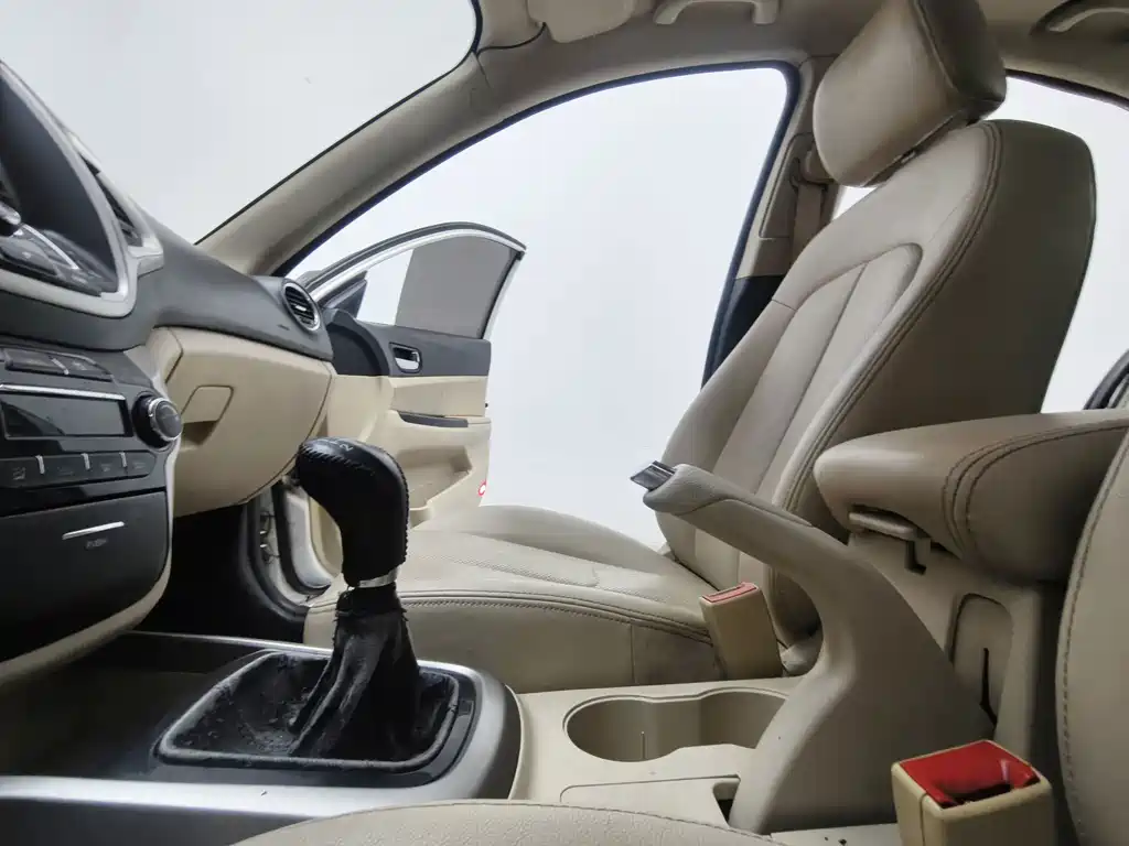 Changan Eado — миниатюра 12