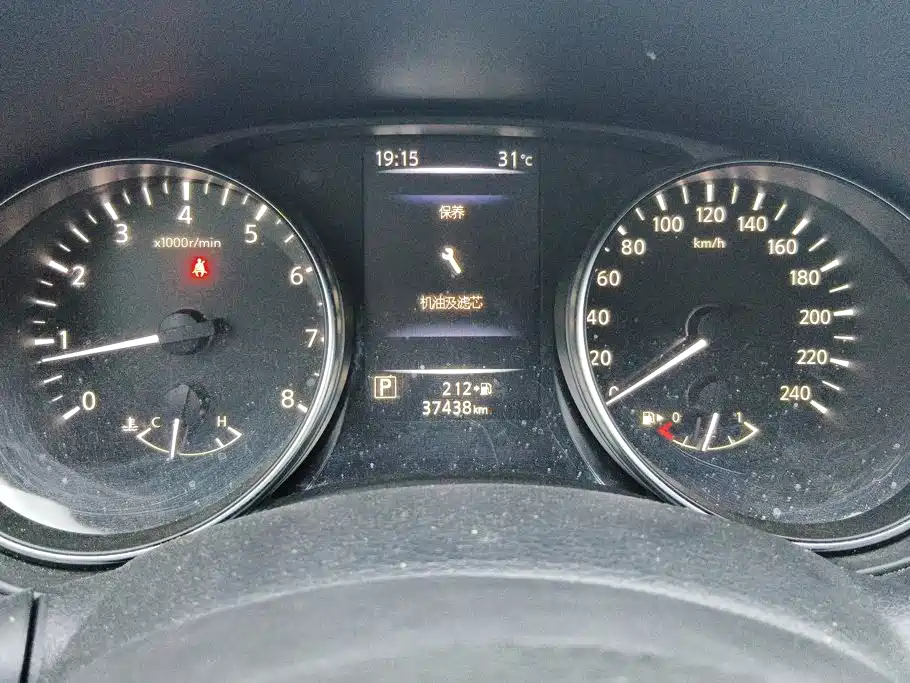 Nissan Qashqai — миниатюра 14