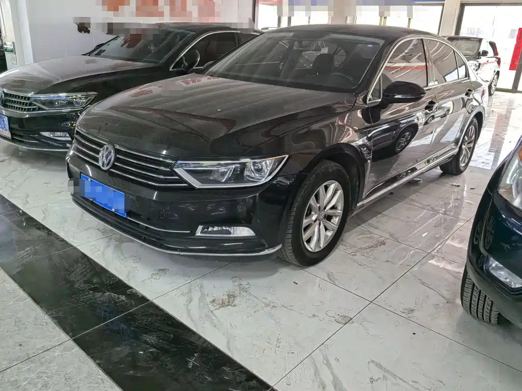 Купить Volkswagen Magotan