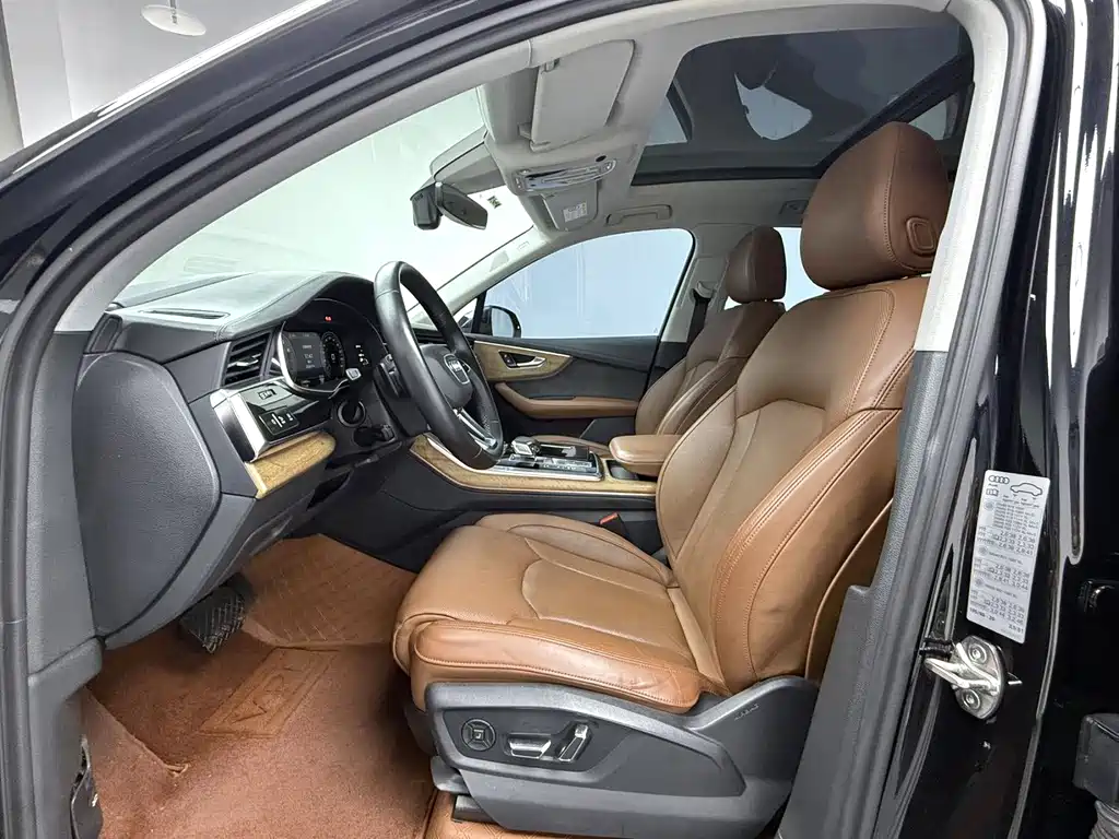 Audi Q7 — миниатюра 4