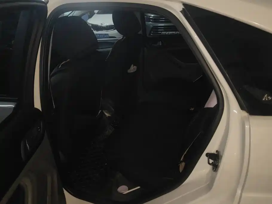 Ford Focus — миниатюра 11