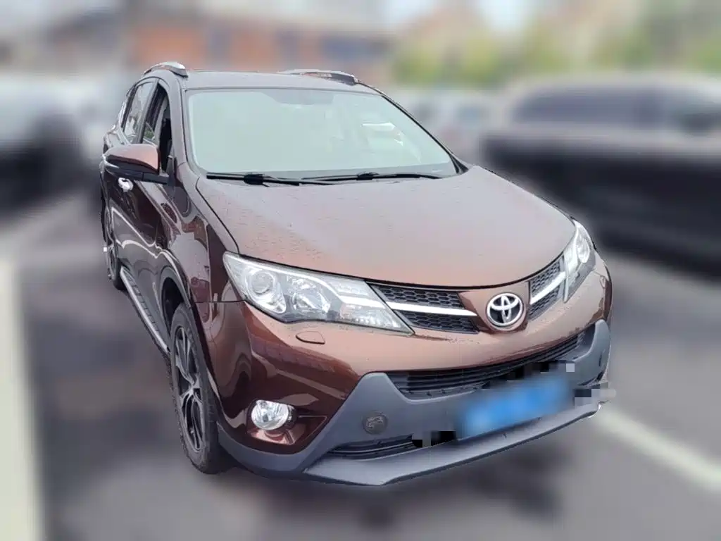 Toyota RAV4 — миниатюра 6